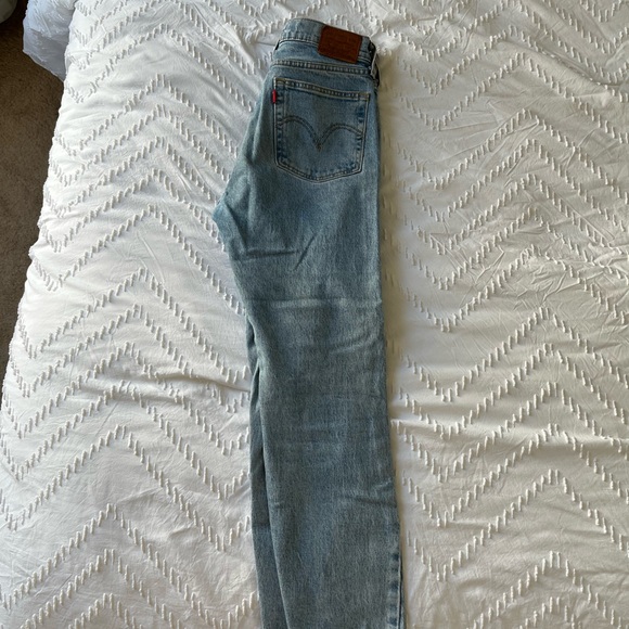 Levi’s Wedgie Straight Leg Jean - Picture 6 of 6